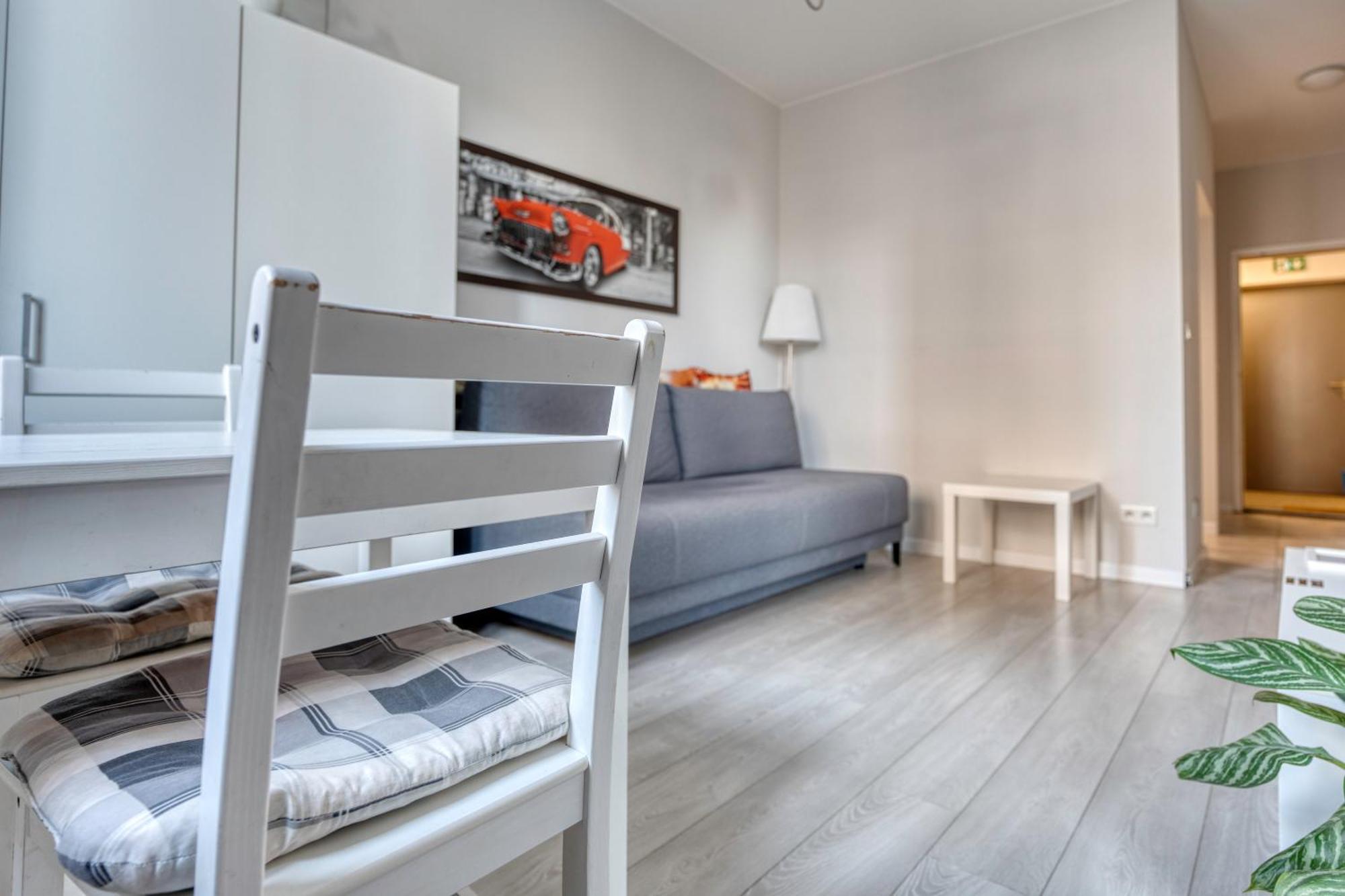 Airport Residence Green Warschau Exterior foto